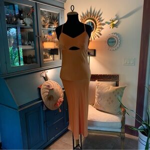 ***NWT*** HOUSE OF HARLOW 1960 SATIN MIDI DRESS